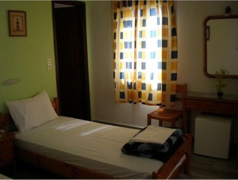 Artemis Pension Chora  Camera foto