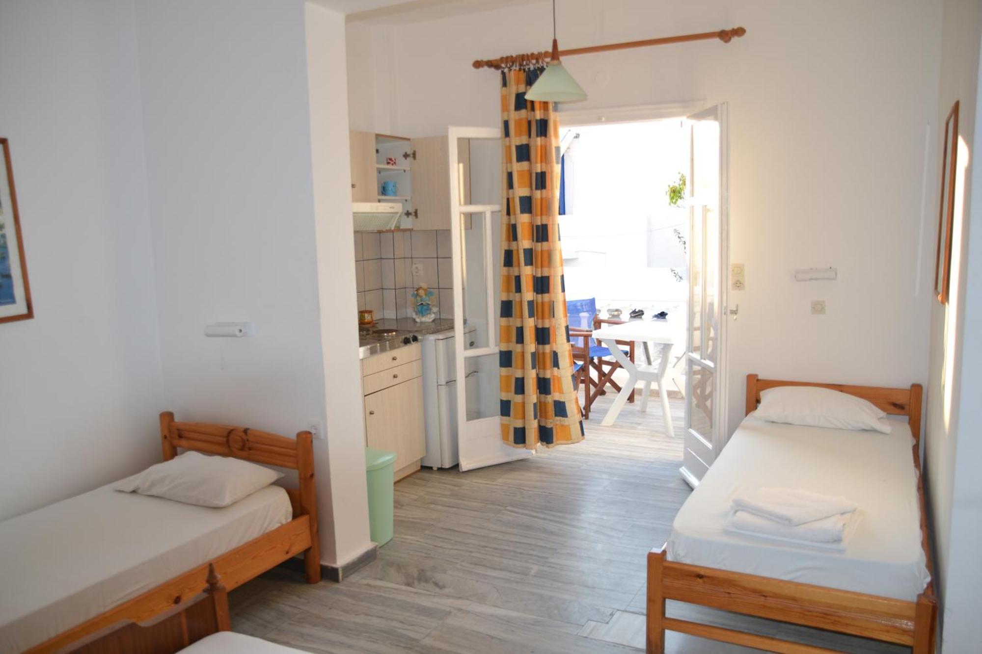 Artemis Pension Chora  Esterno foto